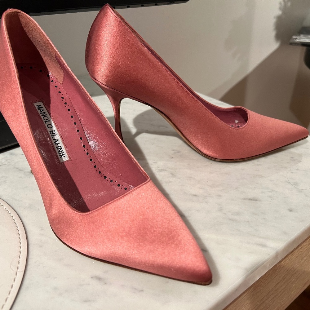 Manolo Blahnik Pink Heels Size 36